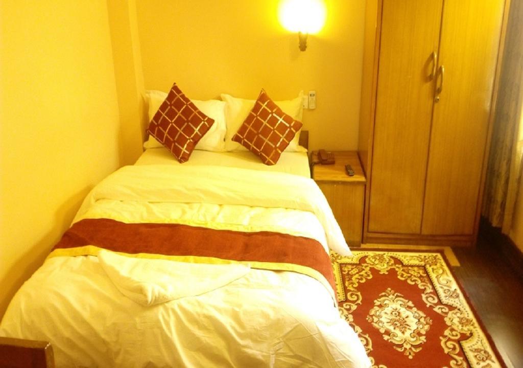 Festoon Hotel Катманду Екстер'єр фото