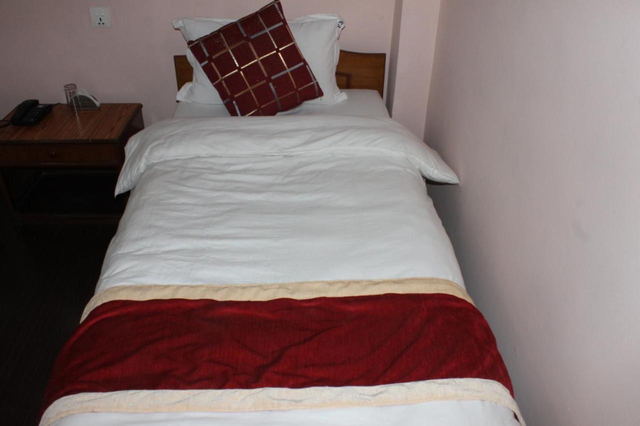 Festoon Hotel Катманду Екстер'єр фото