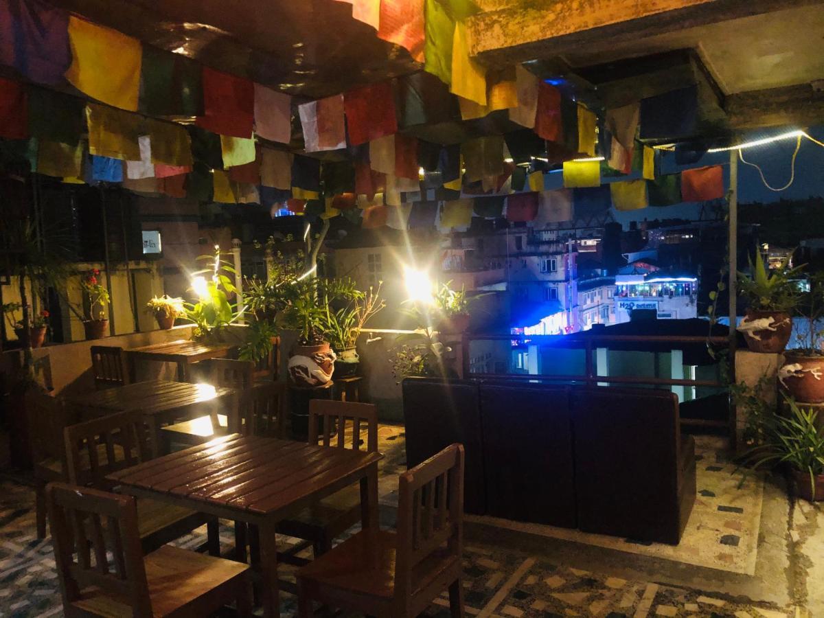 Festoon Hotel Катманду Екстер'єр фото
